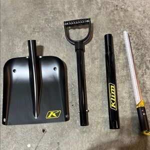 Klim Black Snow Shovel Kit - NWOT